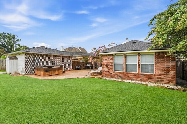 Building Photo - 27730 Geneva Hills Ln