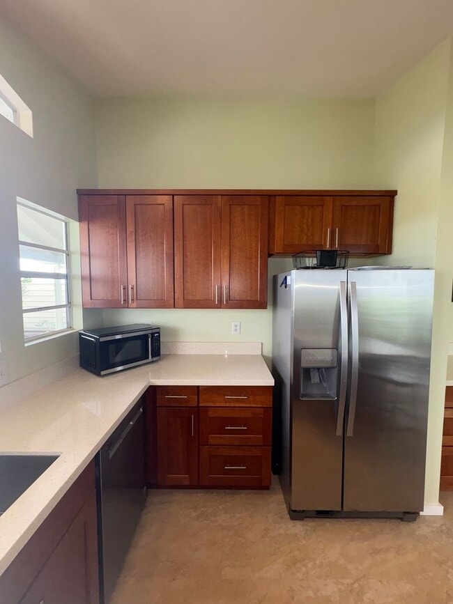 Building Photo - Turn-Key 2-Bedroom Home in The Pines – Ocean & Mountain Views!