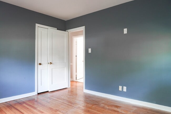 Building Photo - 1004 Baywood Ct