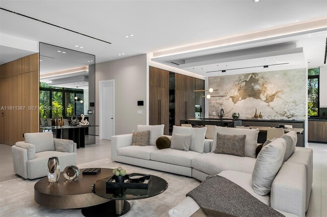 Building Photo - 12500 SW 64th Ave