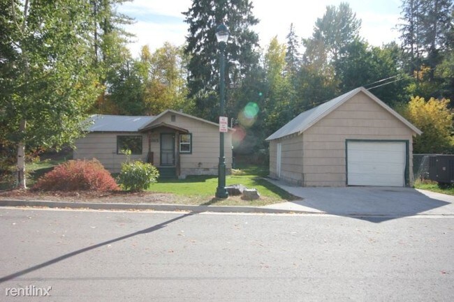 Building Photo - 2 br, 1 bath House - 265 West 6th ST