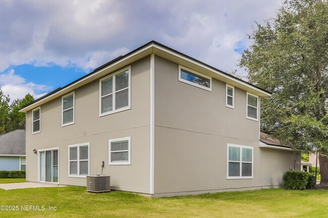 Building Photo - 683 Southland Ln