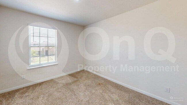 Building Photo - 1400 Colonial Bluff Ln