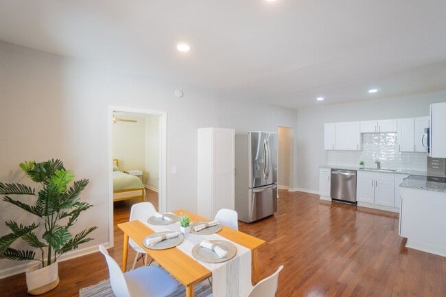 Building Photo - Charming East Nashville Home
