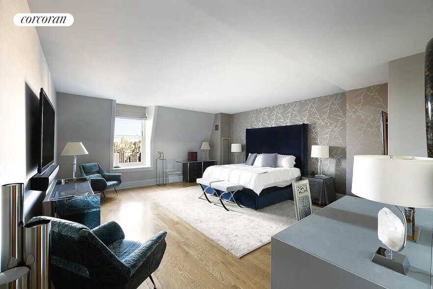 Building Photo - 1 Central Park S