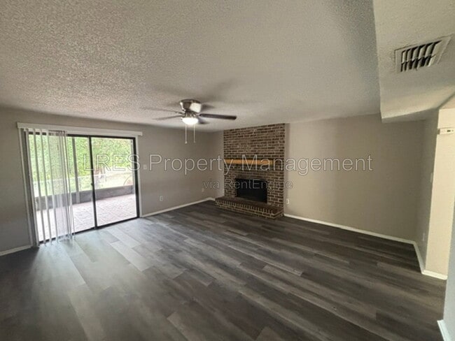 Building Photo - 4974 Sanoma Village