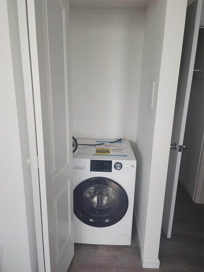 Building Photo - 97-30-97-64 64th Ave