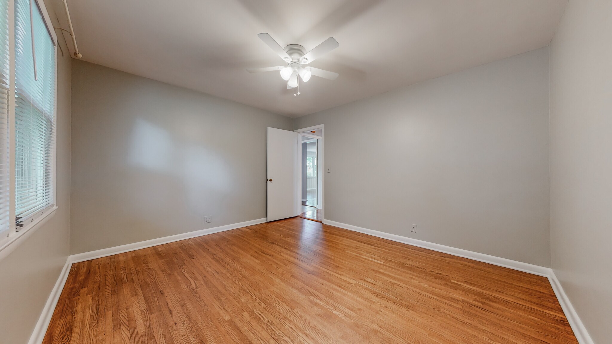 First bedroom - 203 Donelson Hills Dr