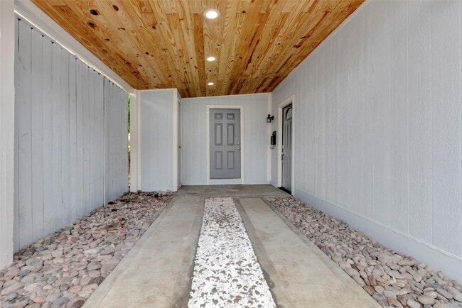 Building Photo - 618 Harvard St