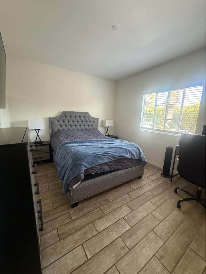 Building Photo - 17230 Newhope St