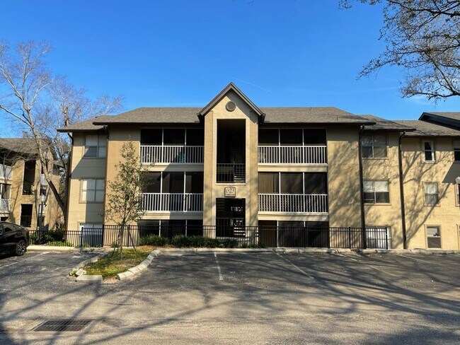 Building Photo - 623 Dory Ln