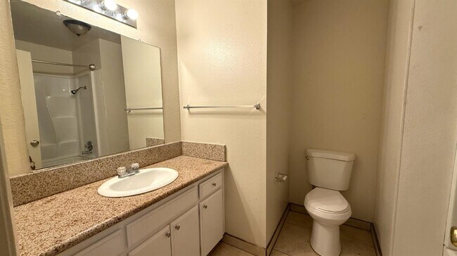 Building Photo - 125 Skaggs St