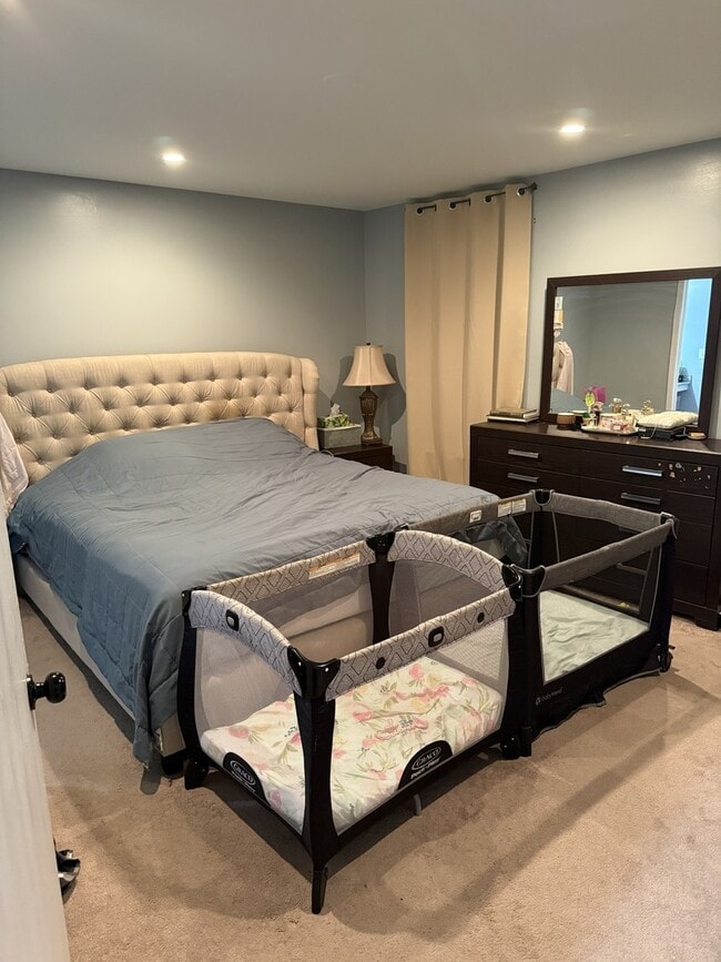 Building Photo - 689 Shannon Dr