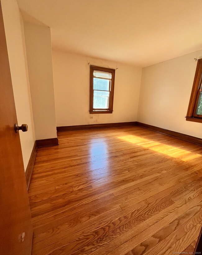 Building Photo - 267 Grandview Terrace