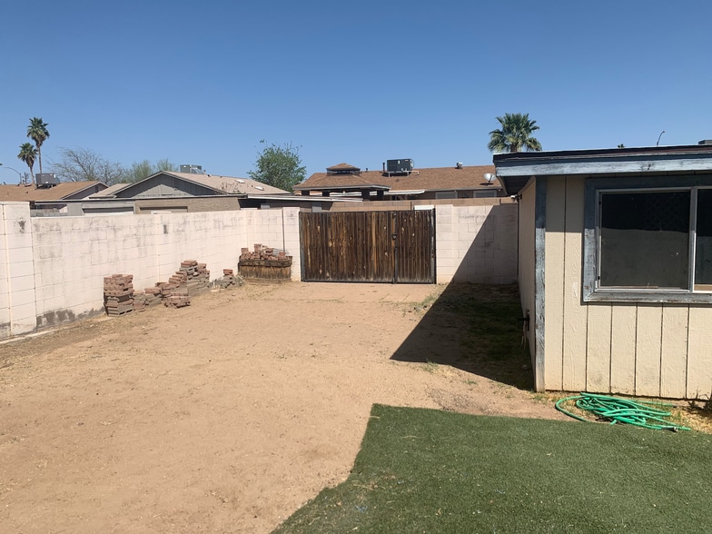 RV Gate - 5322 W Saint Moritz Ln