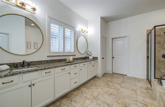 Building Photo - 28627 Rolling Ridge Dr