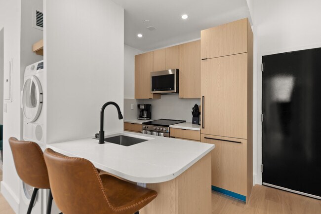 Building Photo - 19-23 Saint Marks Place-SI ID1499940P