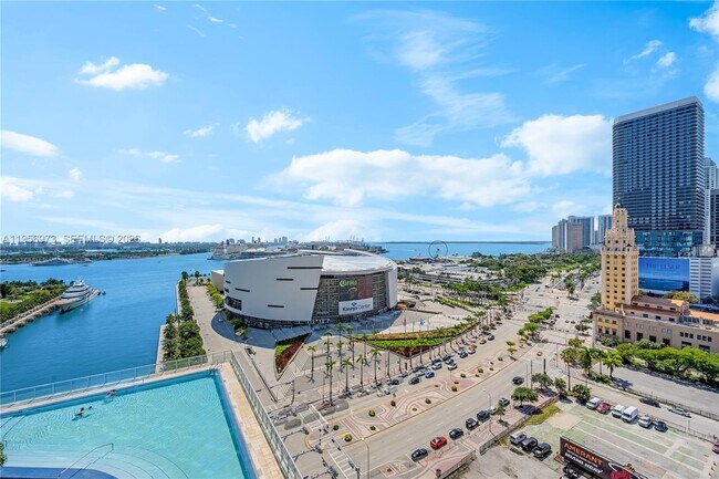 Building Photo - 888 Biscayne Blvd