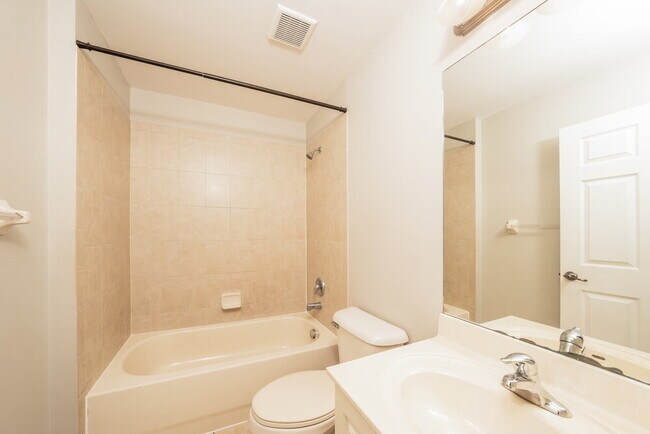 Building Photo - 7617 Jewelwood Dr