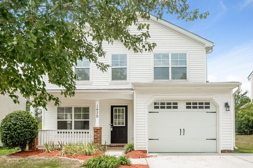 Primary Photo - 1439 Matthew Allen Cir