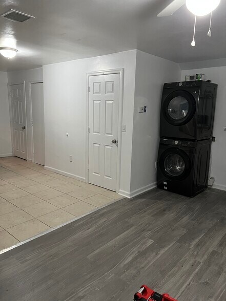 Brand new washer and dryer!! - 23 Schuyler Ave