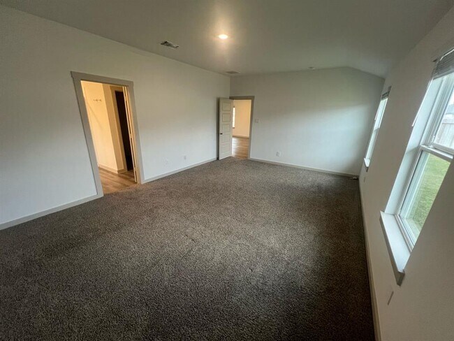 Building Photo - 7915 Murciana Dr