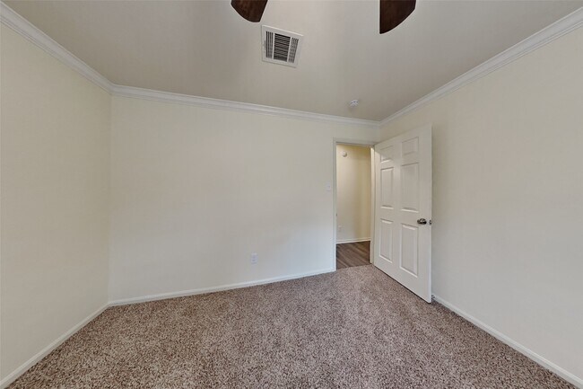 Building Photo - 7514 Dogwood Falls Rd