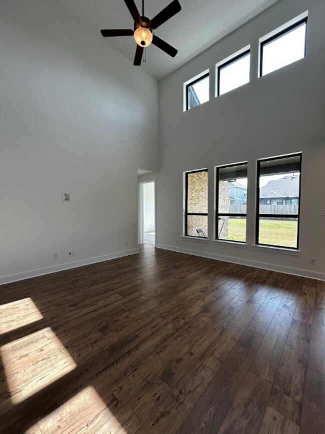 Building Photo - Coming Soon!  4 BR/3BA | Single Family Home | 1-Car Covered Parking | In Liberty Hill!