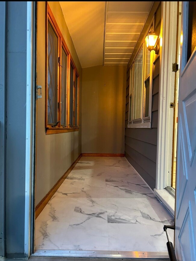 Building Photo - 307 71st St