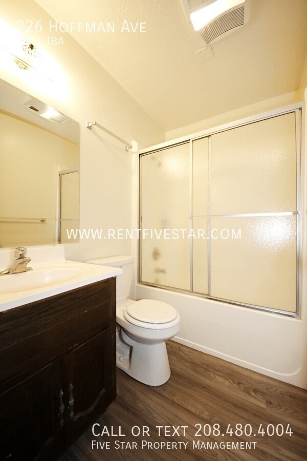 Building Photo - 226 Hoffman Ave