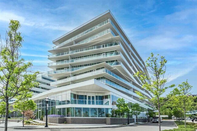 Building Photo - 800 Ave at Port Imperial