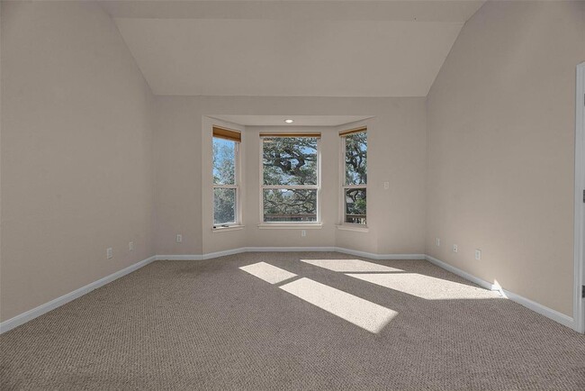 Building Photo - 2220 Comal Springs