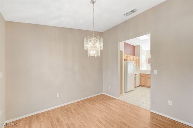 Building Photo - 9356 Villa Ridge Dr