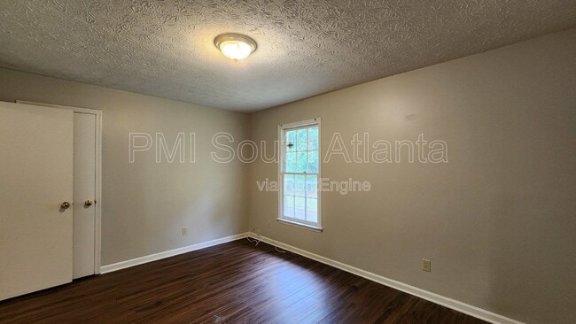 Building Photo - 634 Morton Ct