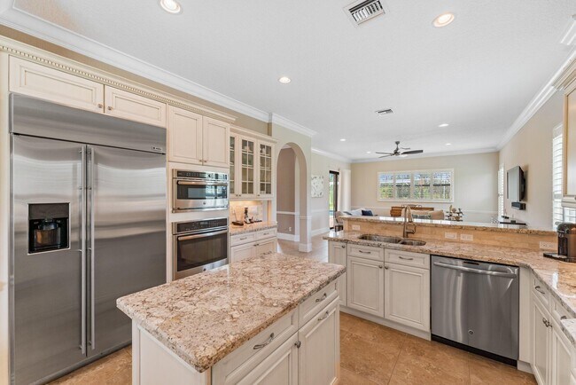 Building Photo - 5155 SW Longspur Ln