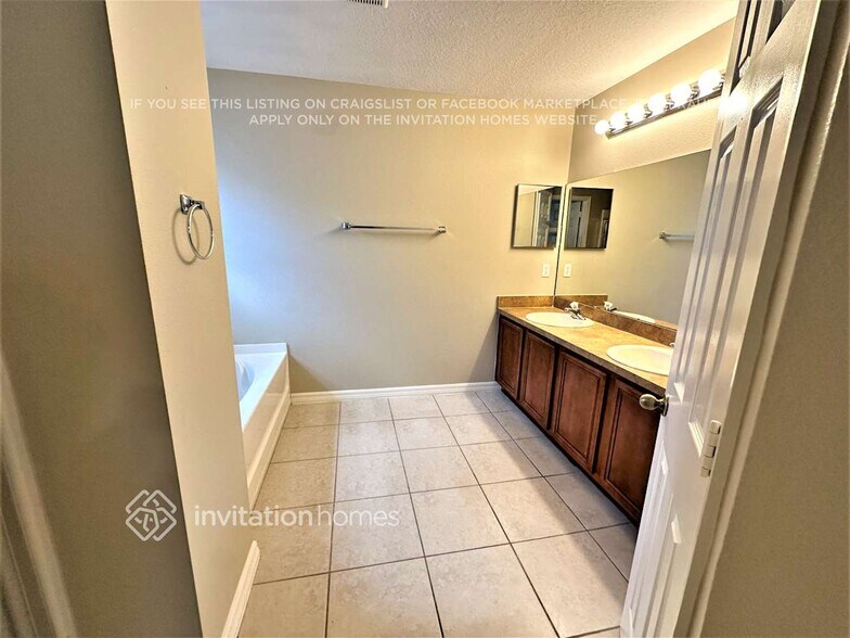 Building Photo - 15696 Galbi Dr