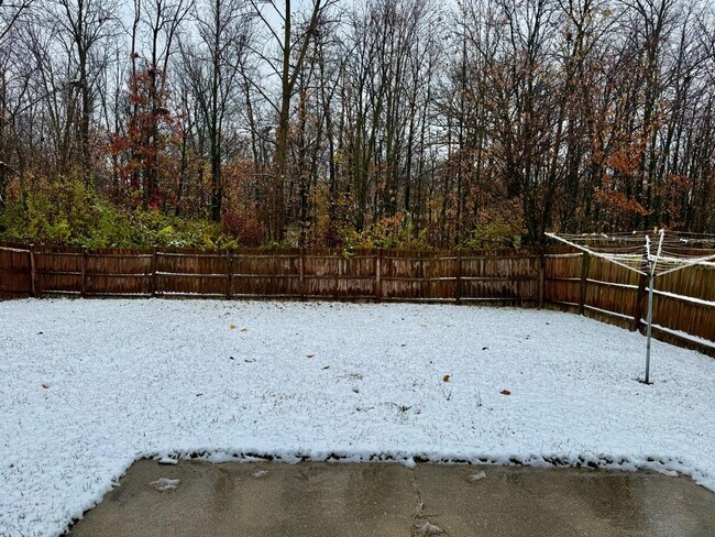 Building Photo - 10533 Graystone Cove