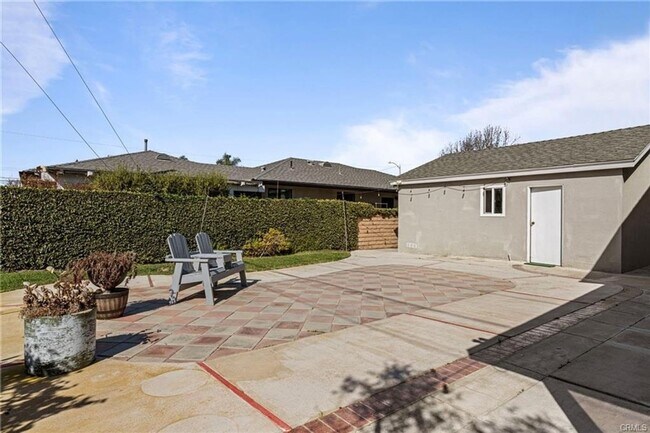 Building Photo - Spacious 4BR House in Torrance