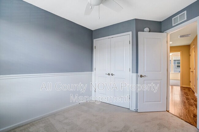 Building Photo - 2908 Pinebrook Rd