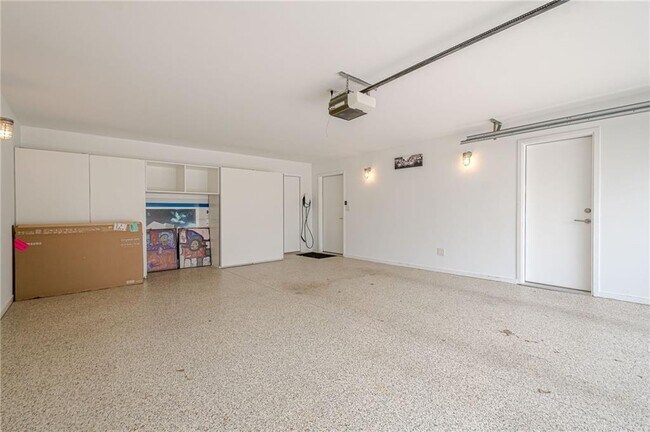 Building Photo - 2269 Briarwood Hills Dr NE