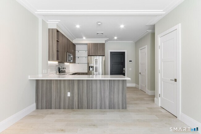 Building Photo - 1990 Bronson Rd