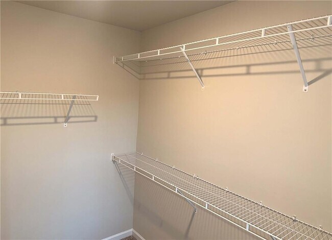 Building Photo - 480 Rockfern Ct