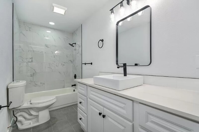 Building Photo - 1419 30th St