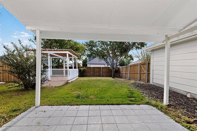 Building Photo - 2864 Hampshire Ln