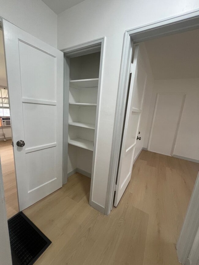 Building Photo - 2115-2117 S Garfield Ave