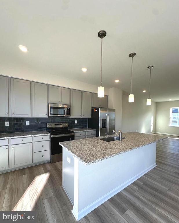 Building Photo - 317 Short Br Dr