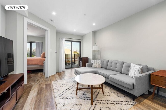 Building Photo - 30-82 Crescent Street 7E