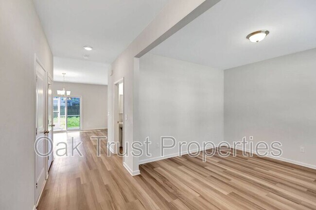 Building Photo - 215 Goshen Rd