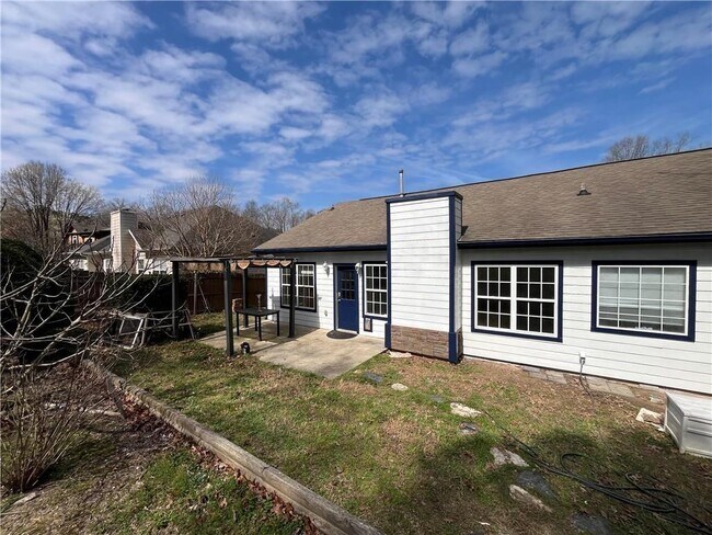 Building Photo - 54 Oxford Brook Way