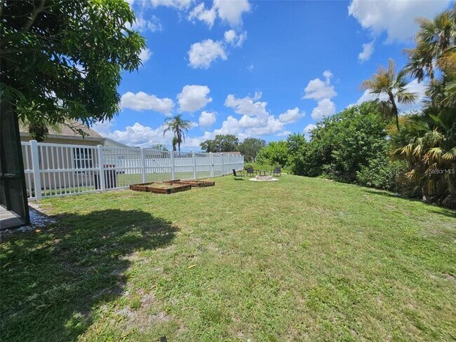 Building Photo - 6210 62nd Terrace E